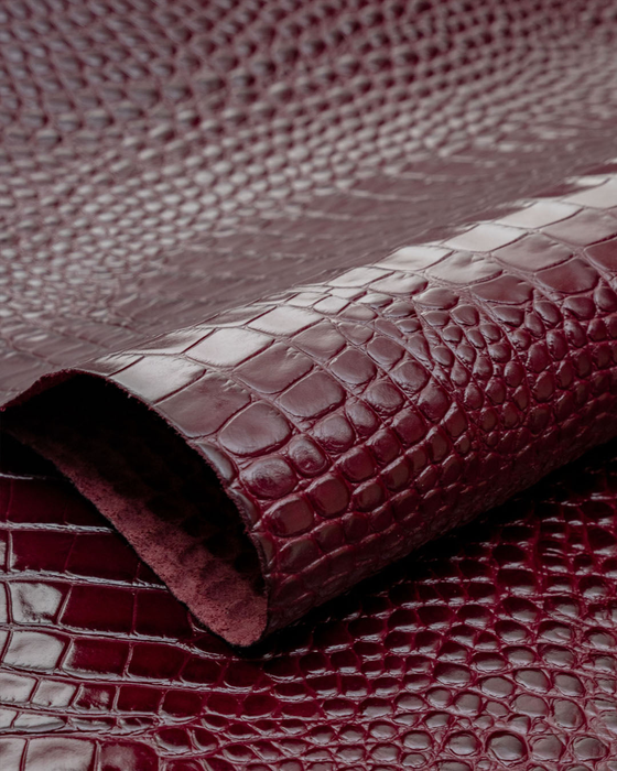 Elegant Burgundy Card Holder Crocodile Leather