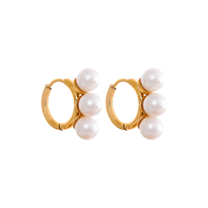 Stylish Earrings with Pearls