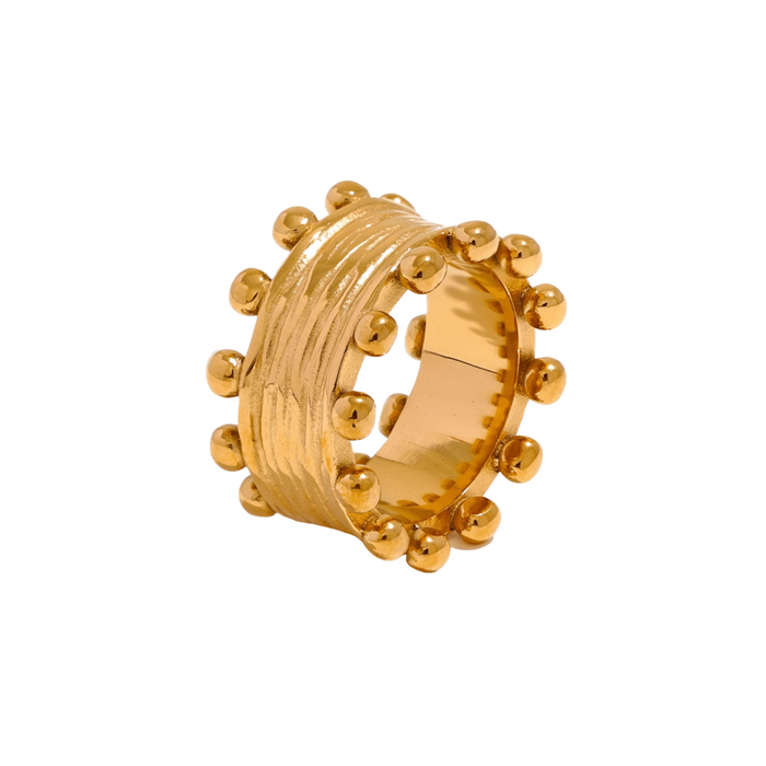 Elegant Golden Ring with Stylish Details