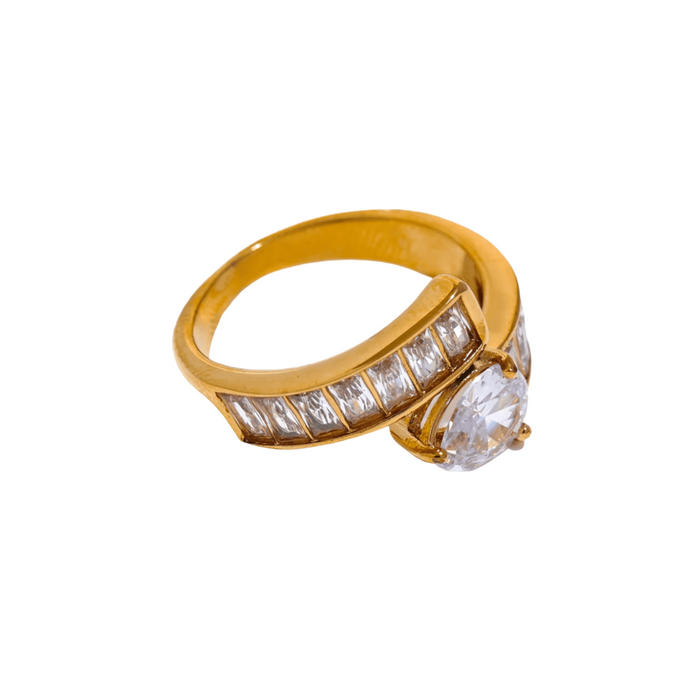 Luxury Golden Ring with Unique Crystals