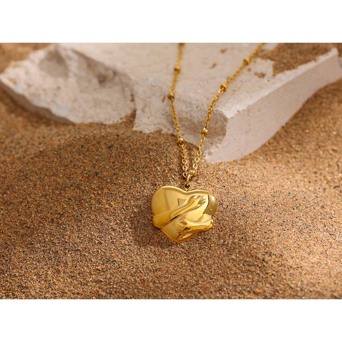 Heart and Hugs Design Necklace