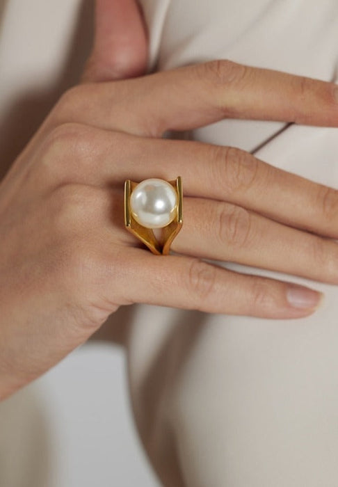 Golden Ring wirh Pearl for Women