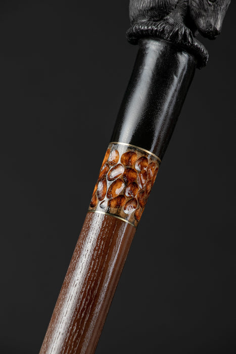 Vintage walking cane featuring mouse design