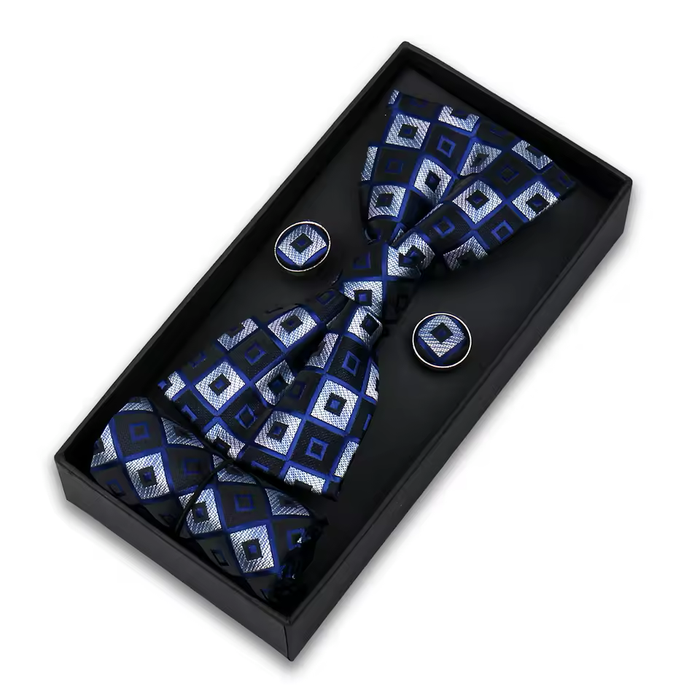 Rosafarbene Seidenfliege mit Blumenmuster für stilvolle Männer