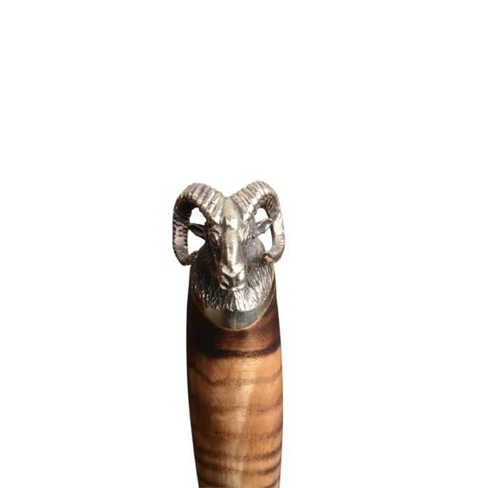 Couteau en acier Damas avec manche en bois hybride époxy rouge