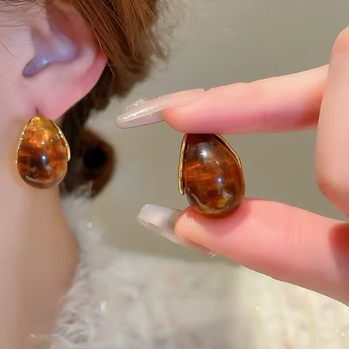 Amber Resin Drop Earrings for Women – Retro Elegant Stud Jewelry