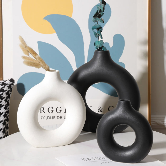 Celine Flower Pot – Modern Porcelain Vase