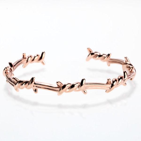 Ciar Bracelet – Twisted Wire Fence Design