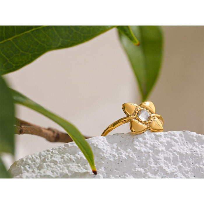 Flower with Crystal Golden Ring