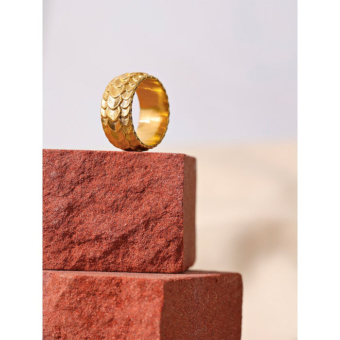 Unique Elegant Chic Design Golden Ring