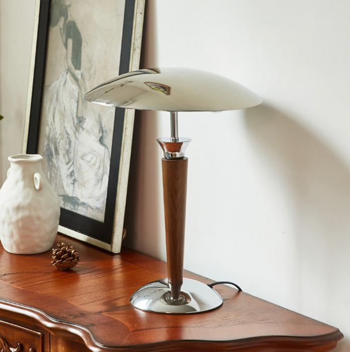 High-Quality Elegant Vintage Design Table Lamp