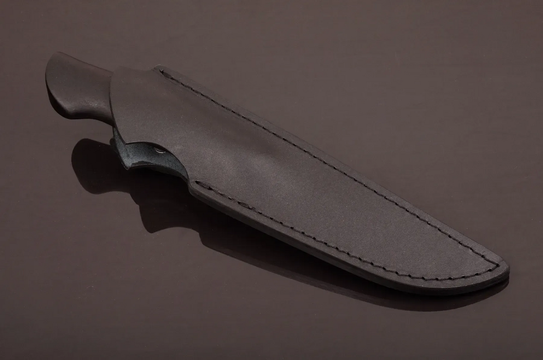Couteau en acier Damas avec manche en bois hybride époxy rouge