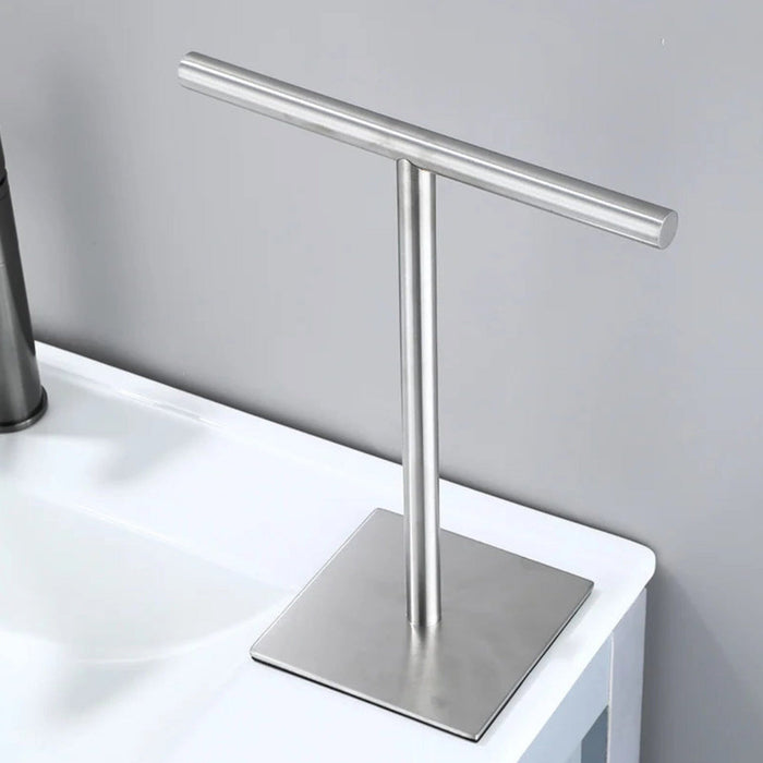 Freestanding Towel Rack – Tall Minimalist Bathroom Stand