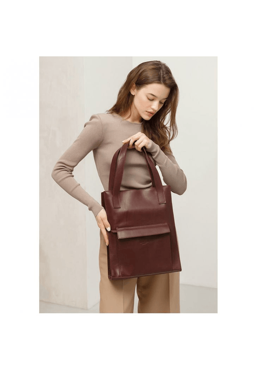 High-quality handcrafted leather tote bag