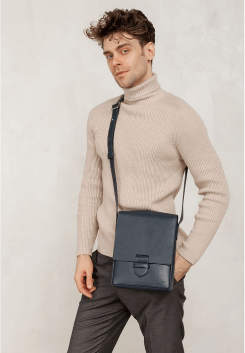 Stylish Premium Leather Messenger Bag for Men - Perfect Crossbody Design