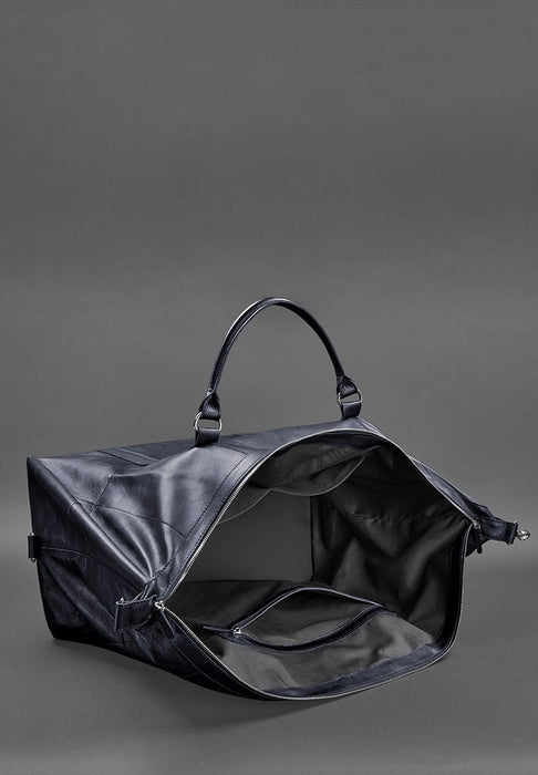 Stylish leather travel bag