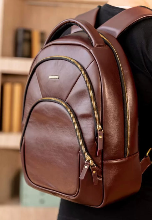 Elegant Leather Backpack – Handcrafted for Timeless Style and Durability