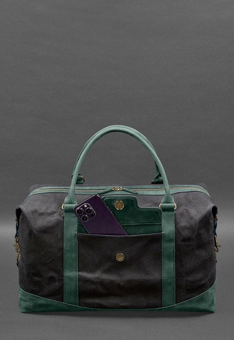 Leather travel bag with shoulder strap