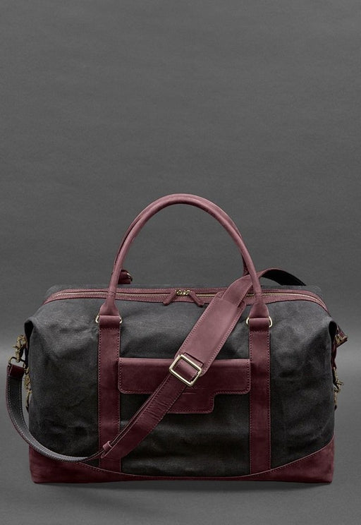 Leather travel bag with leather handles