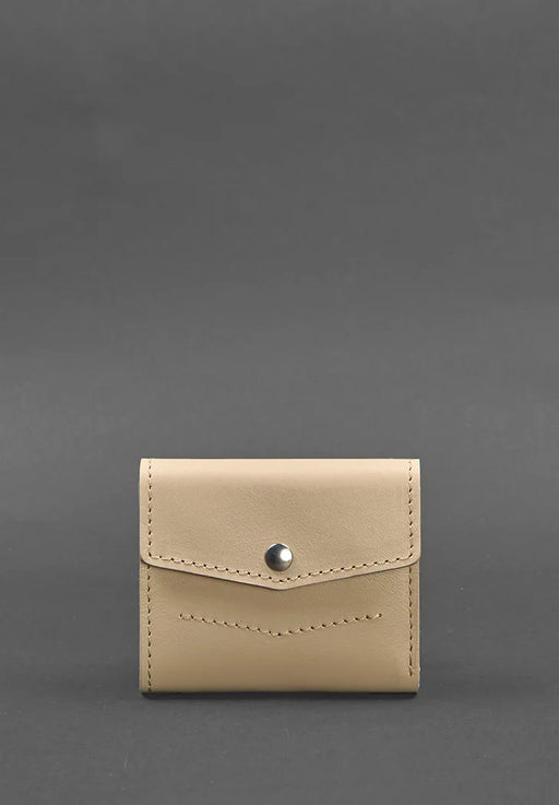 Stylish Designer Leather Wallet in Compact Size