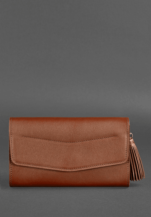 Classic Leather Women's Crossbody Bag for Evening and Daily Use