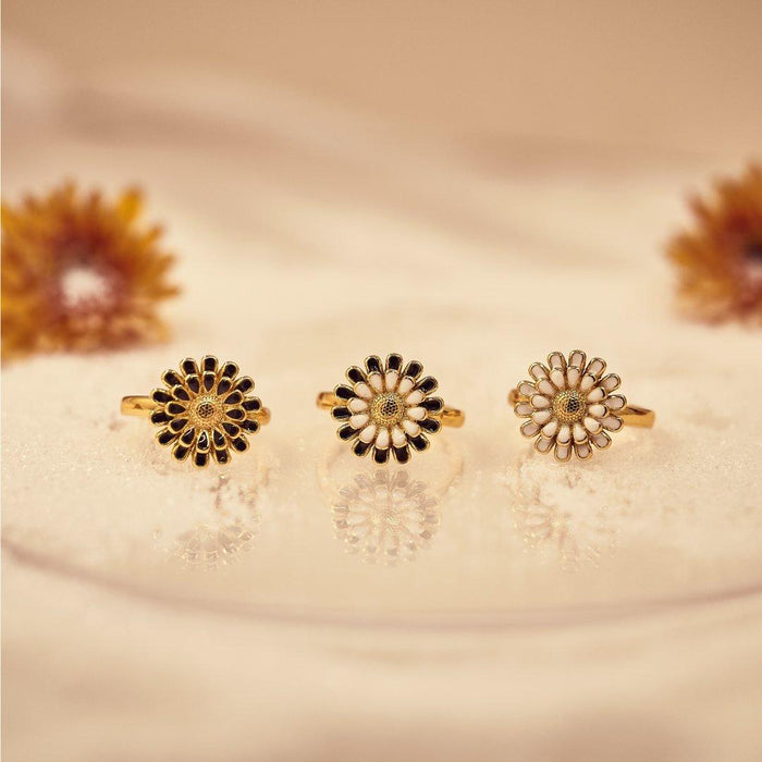 White Sunflower Adjustable Golden Ring