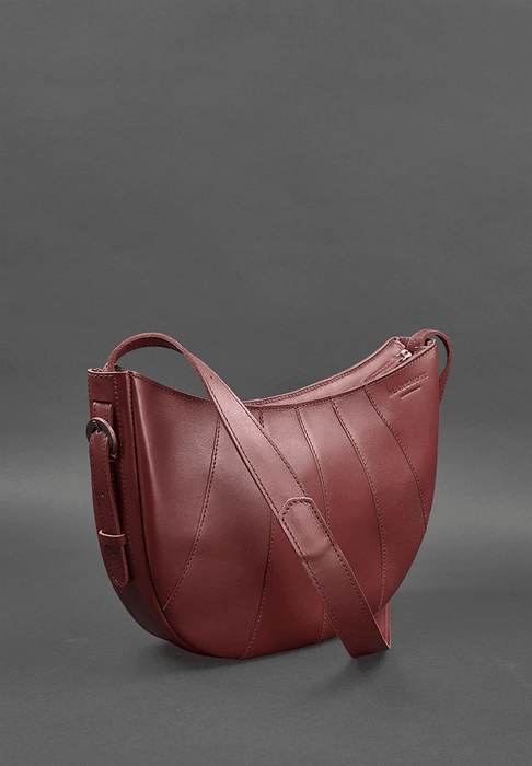 Stylish designer leather shoulder bag