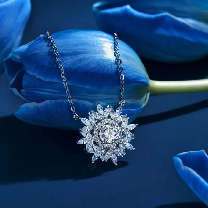 Elegant 925 Sterling Silver Necklace with Moissanite Gemstone