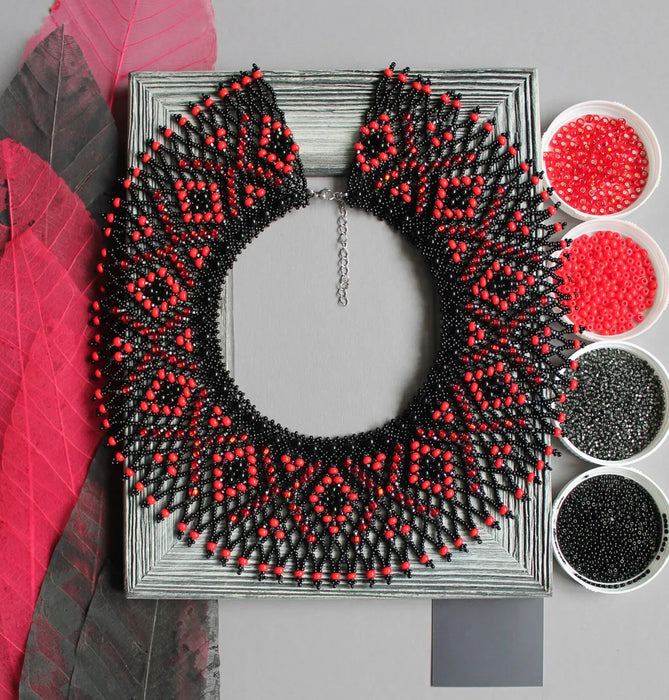Black Red Beaded Necklace – Shiny Boho Evening Jewelry