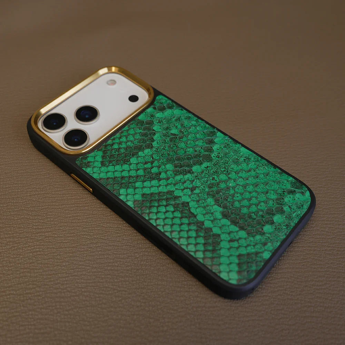 iphone 17 pro leather case green