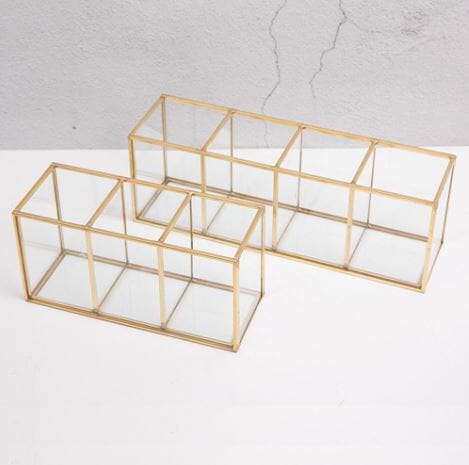 Elegant Cosmetic Box – Versatile Storage for Brushes and Accessories