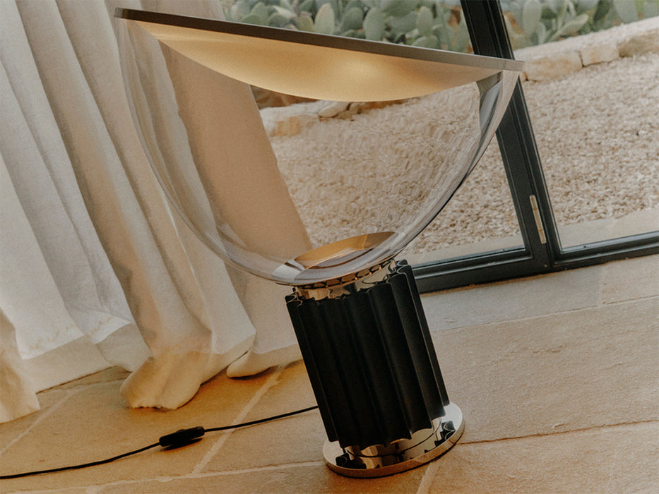 Minimalist Design Table Lamp Taccia Small