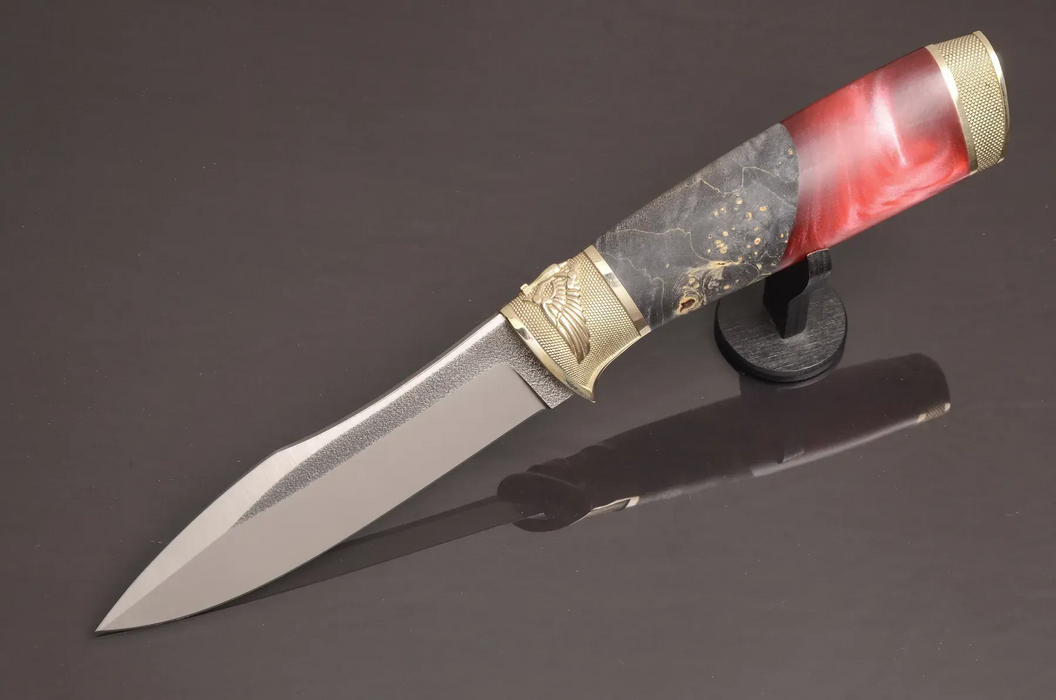 Couteau en acier Damas avec manche en bois hybride époxy rouge