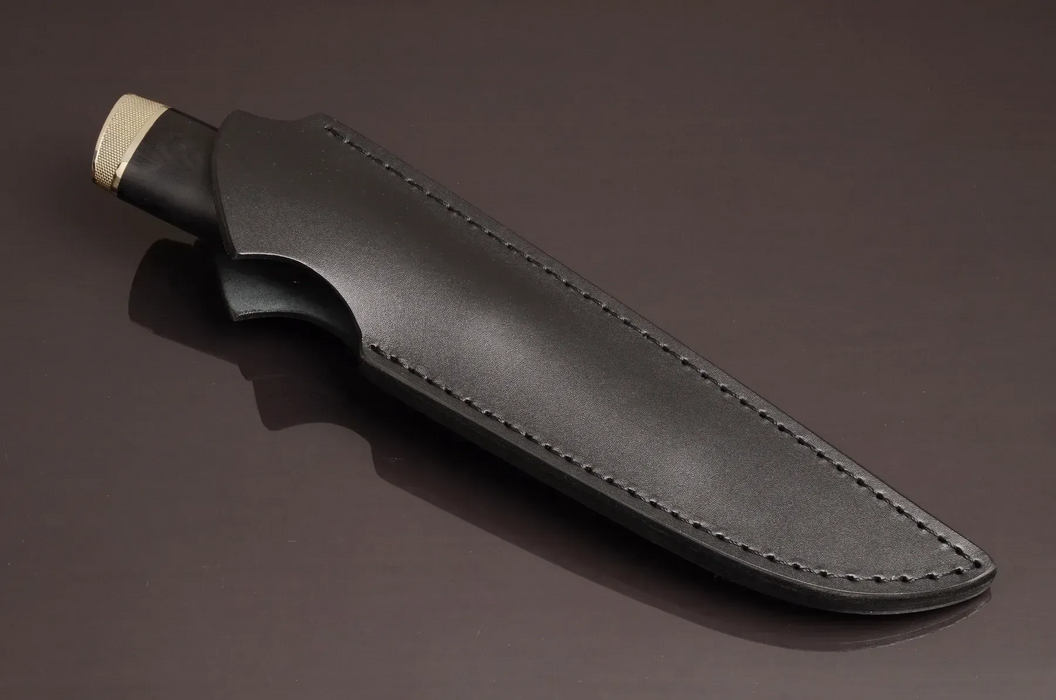 Couteau en acier Damas avec manche en bois hybride époxy rouge