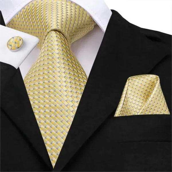Gold Squared Silk Tie for Classy Men - Elegant Accessory for Formal Attire