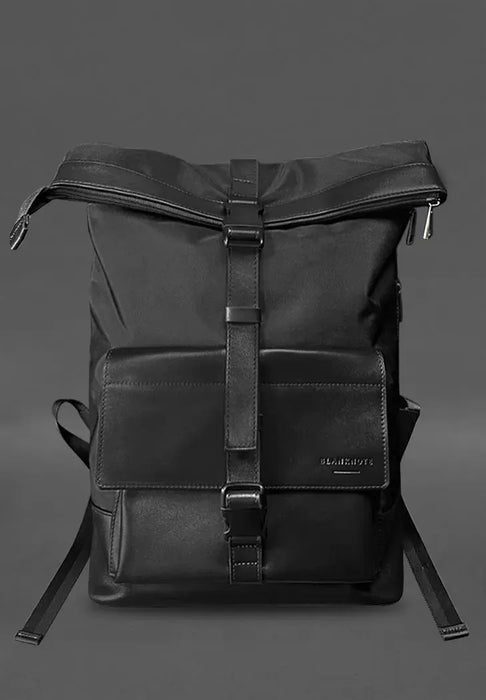 Modern Black Backpack – Urban Design with a Clean Aesthetic