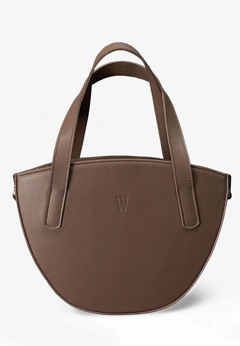 Chic Leather Shoulder Bag for Women – Sleek and Practical