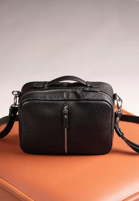Premium Handmade Leather Purse for Women – Perfect for Work or Leisure
