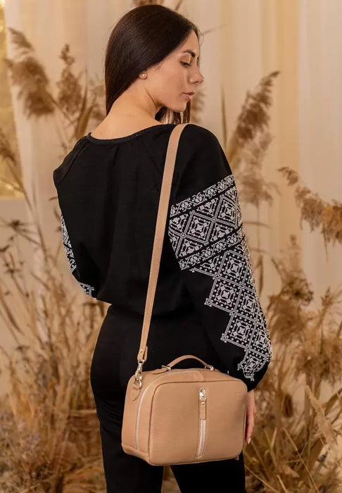 Premium Handmade Leather Purse for Women – Perfect for Work or Leisure
