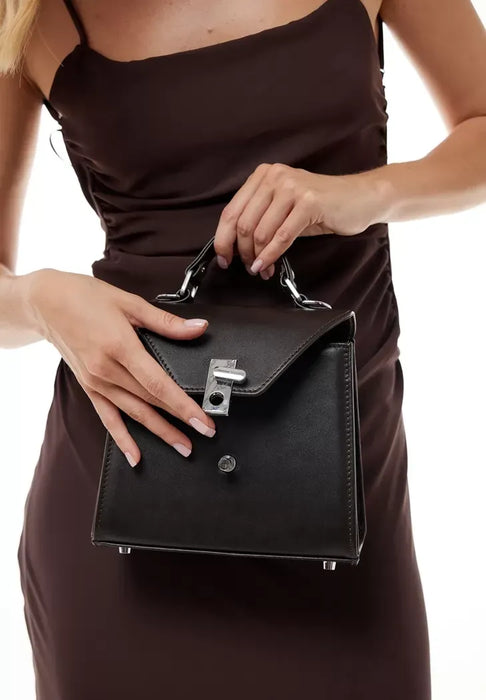 Women's Leather Crossbody Bag – Elegant, Compact and Handcrafted