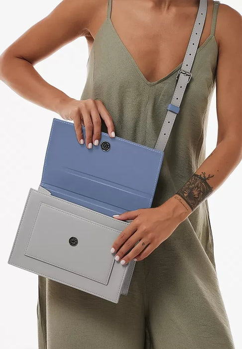Premium Leather Shoulder Bag for Women – Stylish and Functional Design
