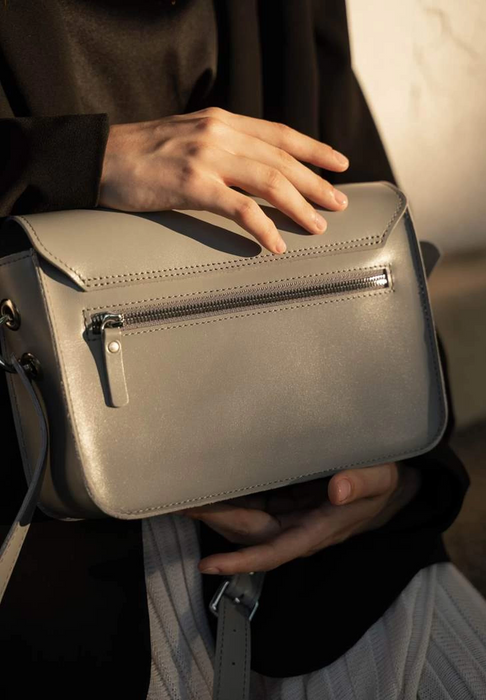 Small Leather Crossbody Bag for Women – Minimalist Style