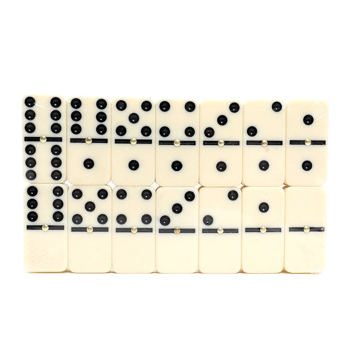 Traditional domino set